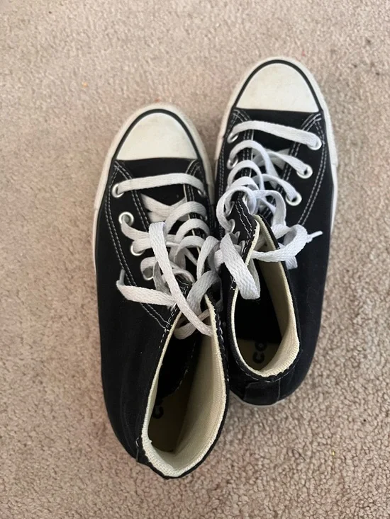 Converse - Picture 3 of 4